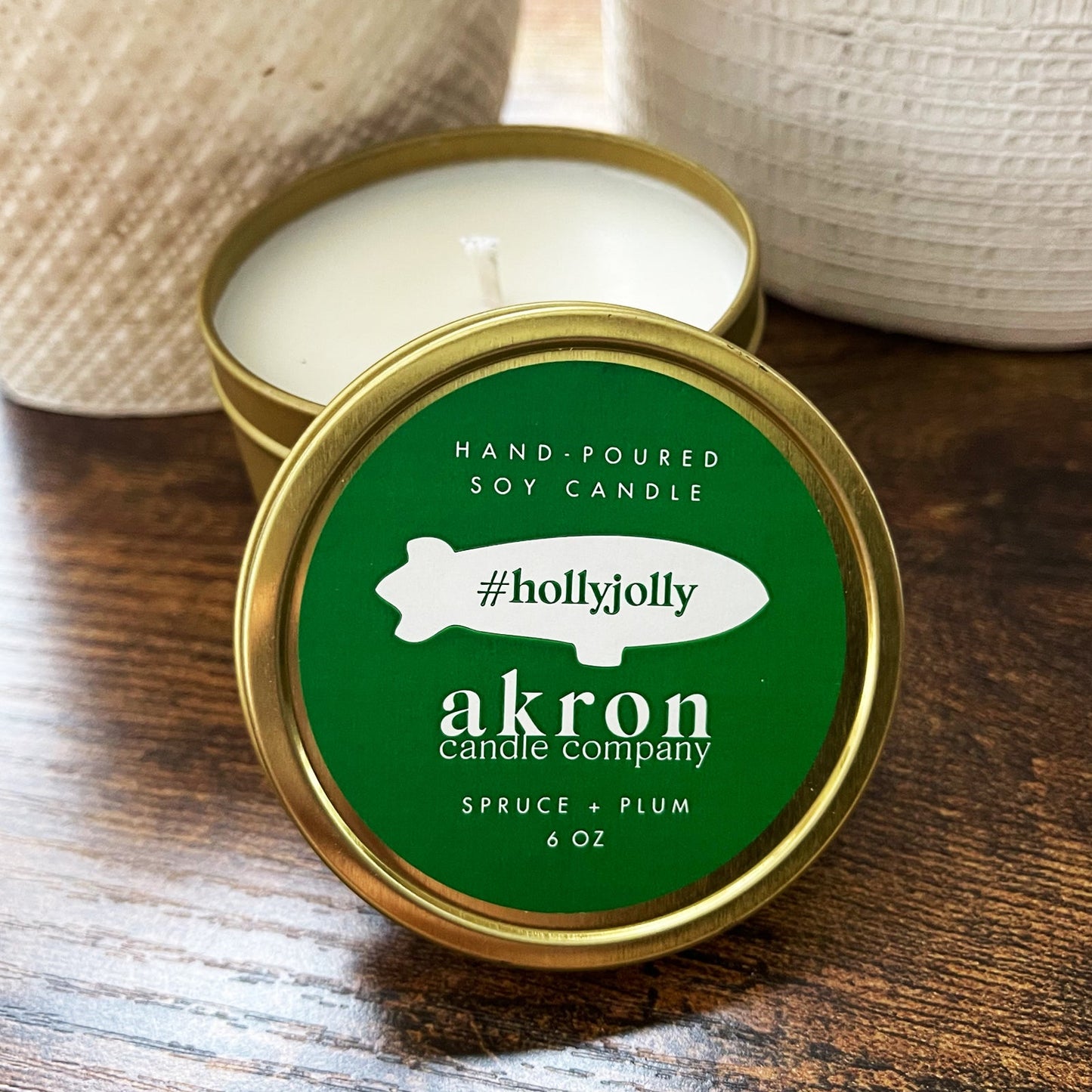#hollyjolly : Spruce + Plum - Urban Buzz